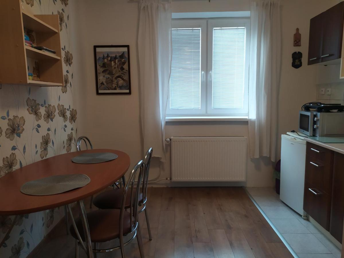 Begonia-Dom S Jednou Spalnou Bešeňová Exteriér fotografie